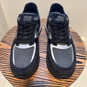 Louis Vutton Mens Sneakers
